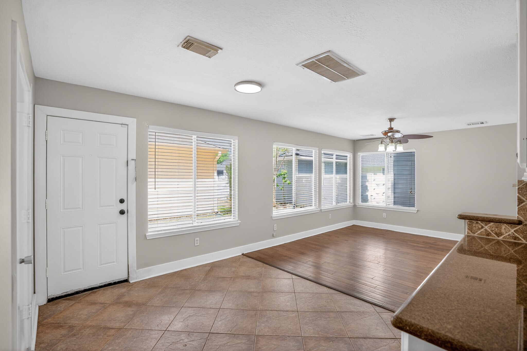 Building Photo - 18827 Atasca Oaks Dr