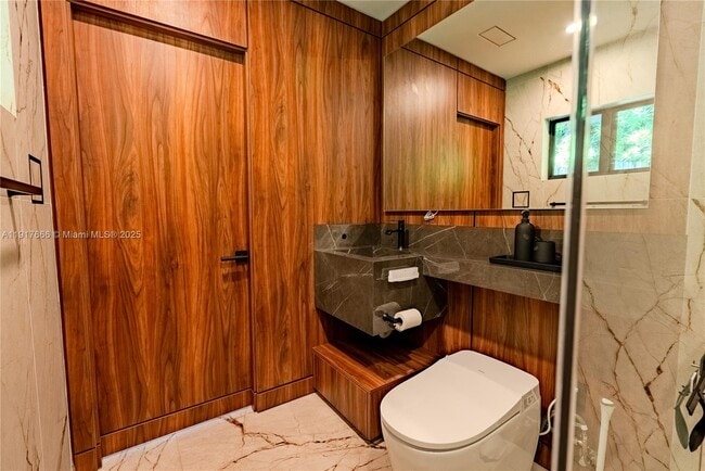 Building Photo - 3711 Battersea Rd