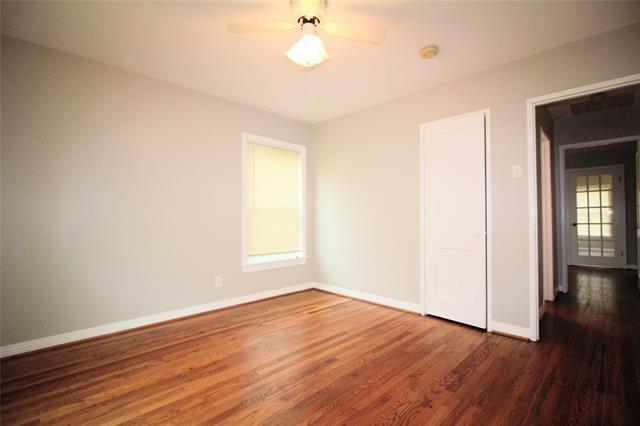 Building Photo - 10415 Losa Dr