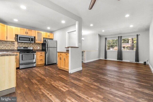 Building Photo - 309 California Trail