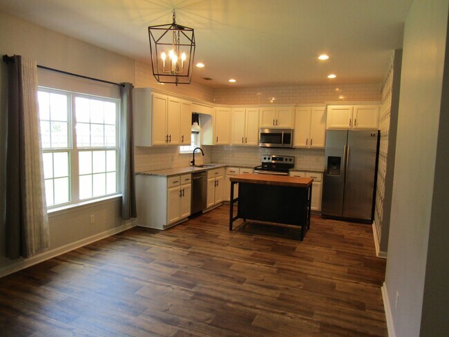 Building Photo - 42 Pinto Trail