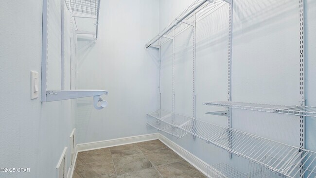 Building Photo - 139 Bonaire Dr
