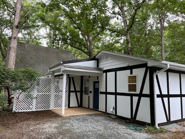 Primary Photo - 115 Wild Primrose Ln
