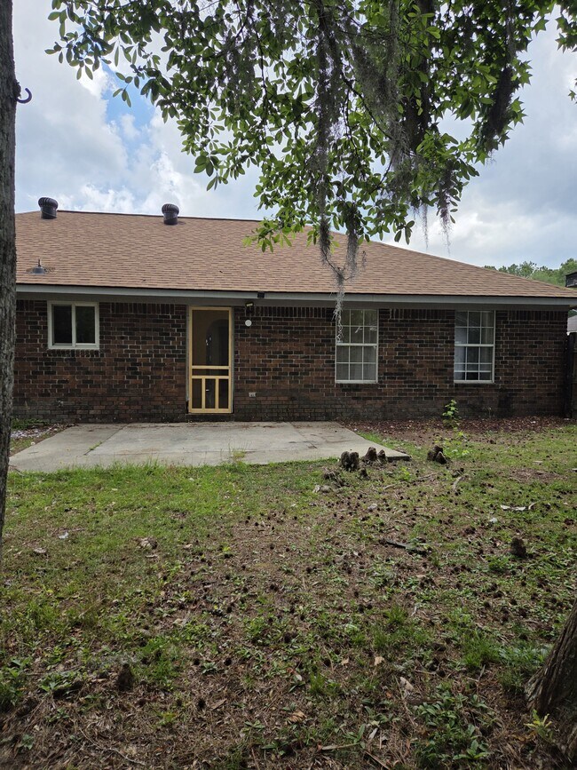 Building Photo - 945 Ruth Dr