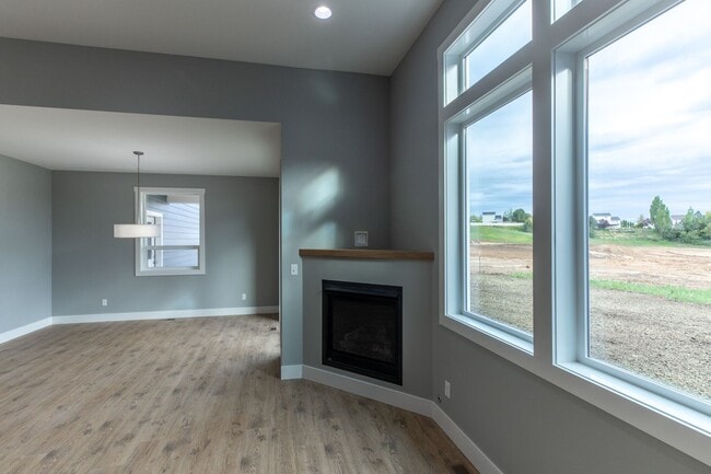 Building Photo - Beautiful 4bed 2bath home on Military Hill!