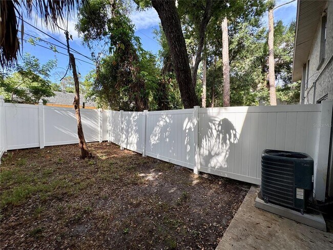 Building Photo - 312 57th Ave Dr E
