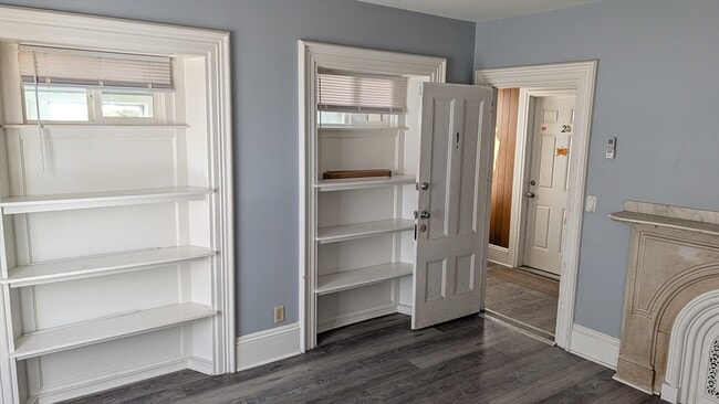 Building Photo - 92 N Franklin St