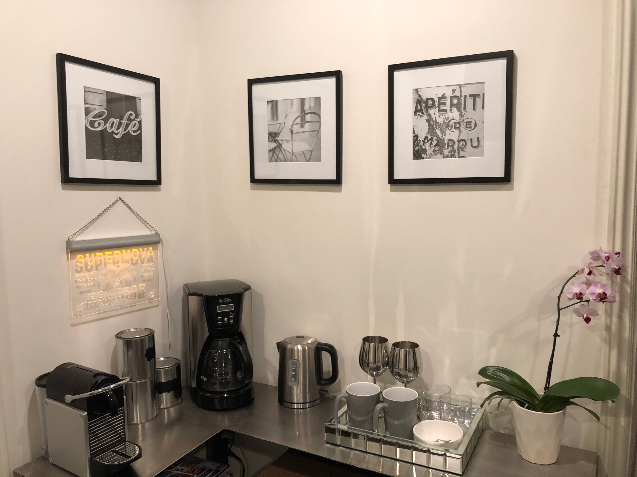 Building Photo - 3750 Market St