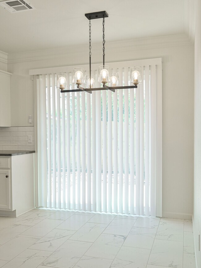 Building Photo - 3912 Parkwoods Ln