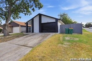 Building Photo - 9855 Meadow Way
