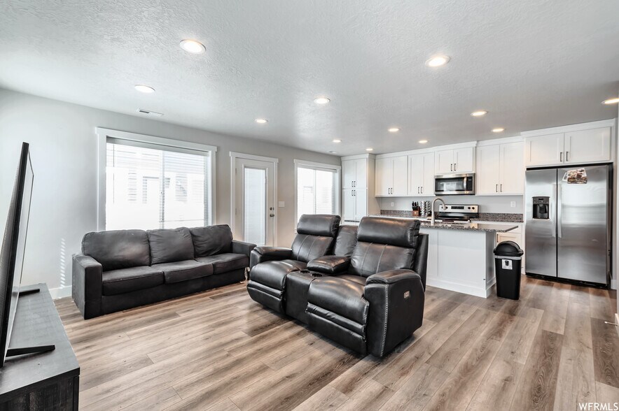 Building Photo - 2782 W 4140 S