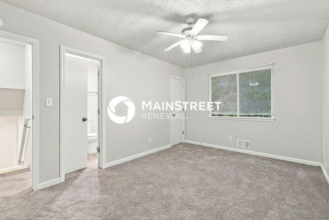 Building Photo - 3 Bedroom Pet-Friendly Home in STOCKBRIDGE, GA with Main Street Renewal