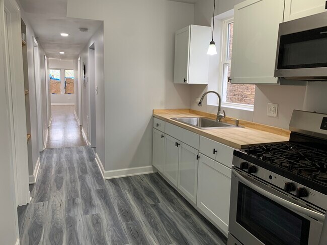 Primary Photo - 6503 S Hermitage Ave