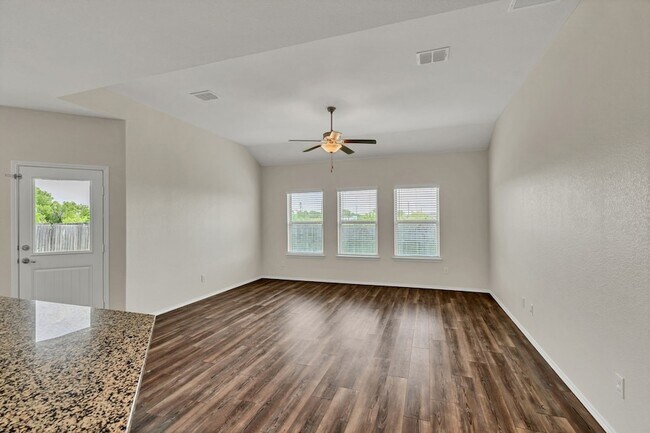 Building Photo - 9028 Zubia Ln