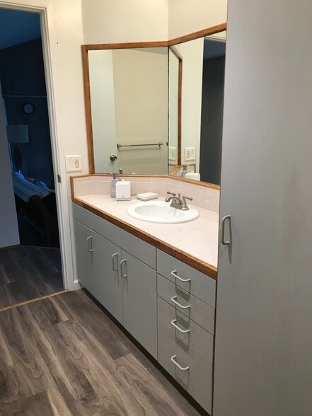 Master bathroom - 2nd level - 3321 Anoai Pl