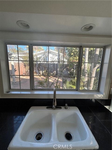 Building Photo - 3718 E 15th St