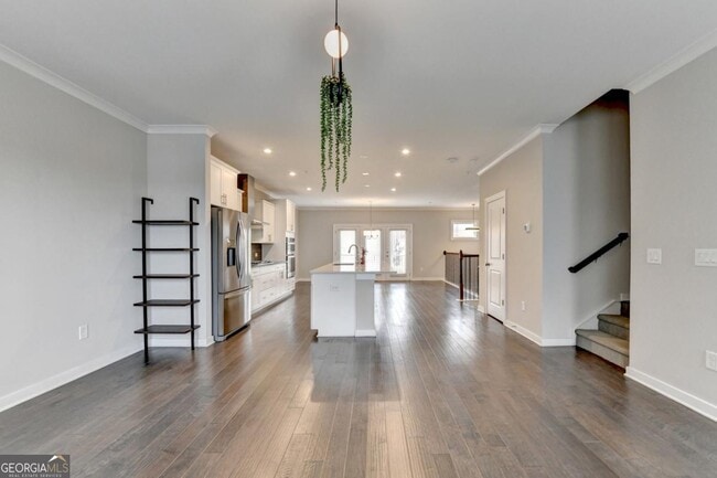 Building Photo - 2083 Holtz Ln