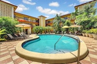 Building Photo - 744 NE 14th Ave