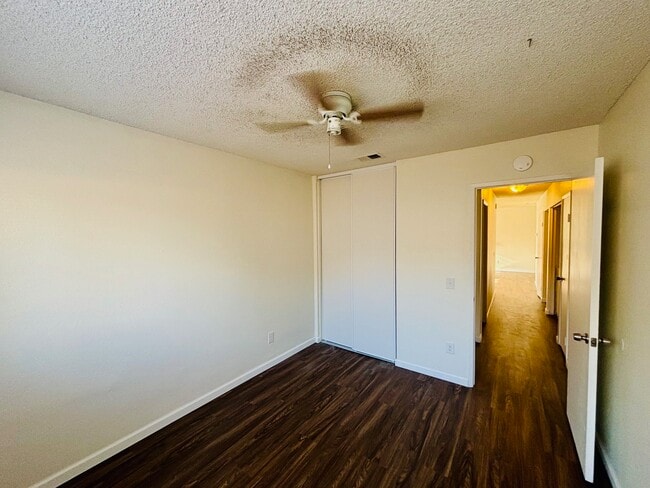 Building Photo - 43214 Archwood Way