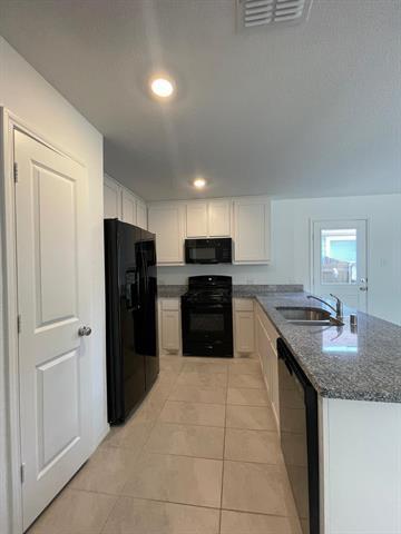 Building Photo - 8701 Whistling Duck Dr