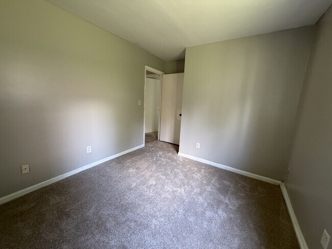 Building Photo - 5224 Farm Pond Ln