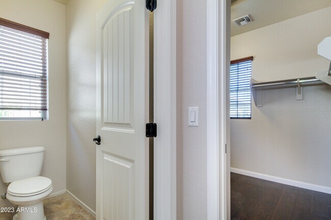 Building Photo - 3481 S Bluejay Dr