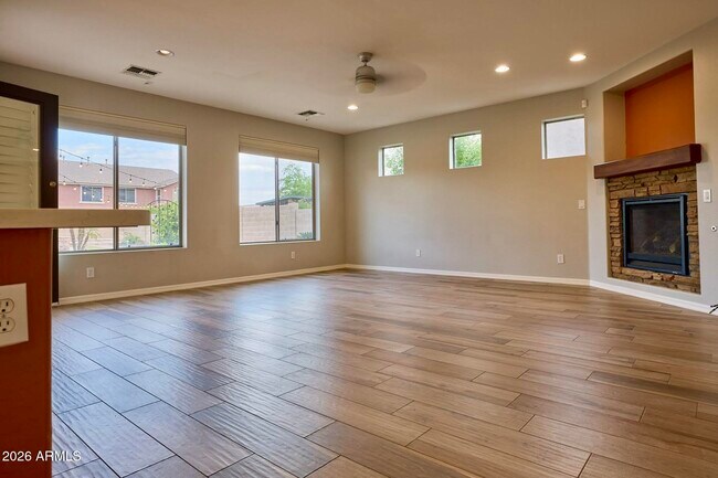 Building Photo - 1884 W Macaw Dr