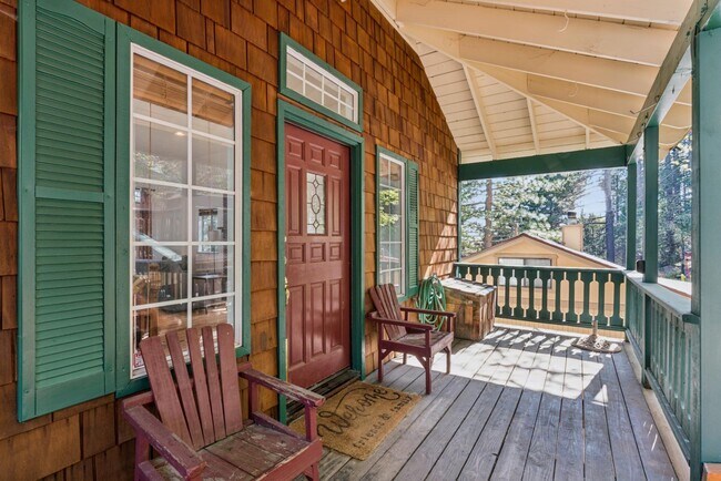 Building Photo - 1219 Scenic Way