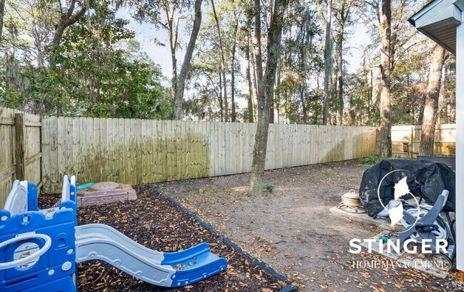 Building Photo - 16 Brindlewood Dr