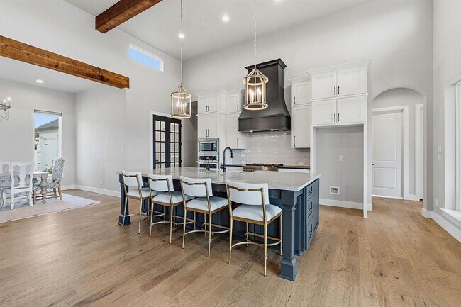 Building Photo - 1326 Via Principale