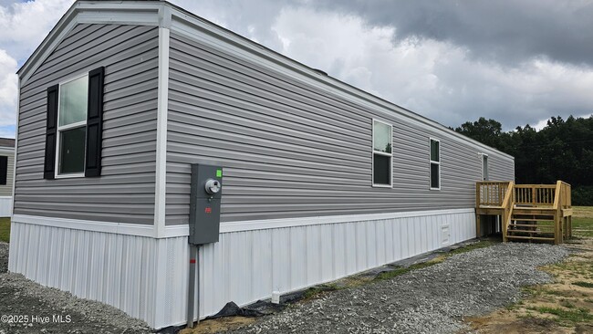 Building Photo - 902 NC-241