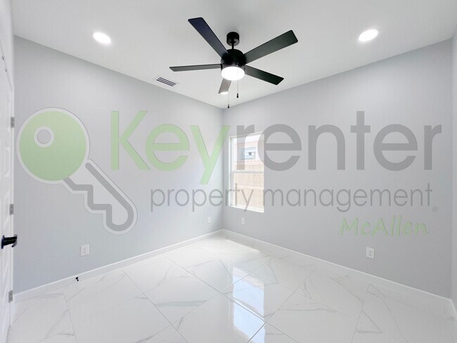 Building Photo - SUPER LOW PRICED - Brand New 3bed/2bath Apartment in Edinburg. Don't Miss Out!