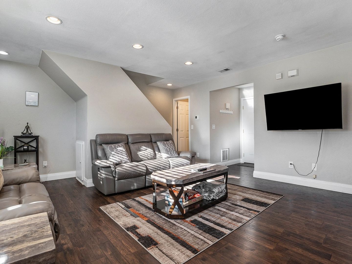 Building Photo - 7930 Marion Cir
