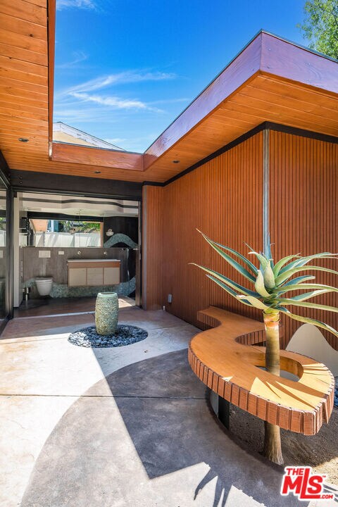 Building Photo - 22277 Buenaventura St