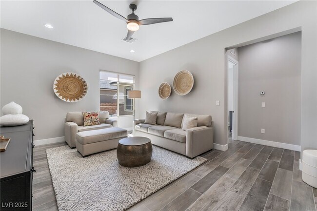 Building Photo - 3120 Greenscape Ln