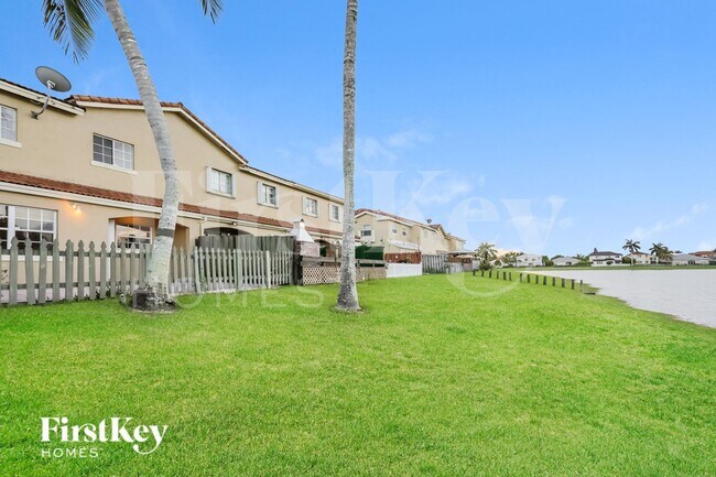 Building Photo - 15867 SW 68th Terrace