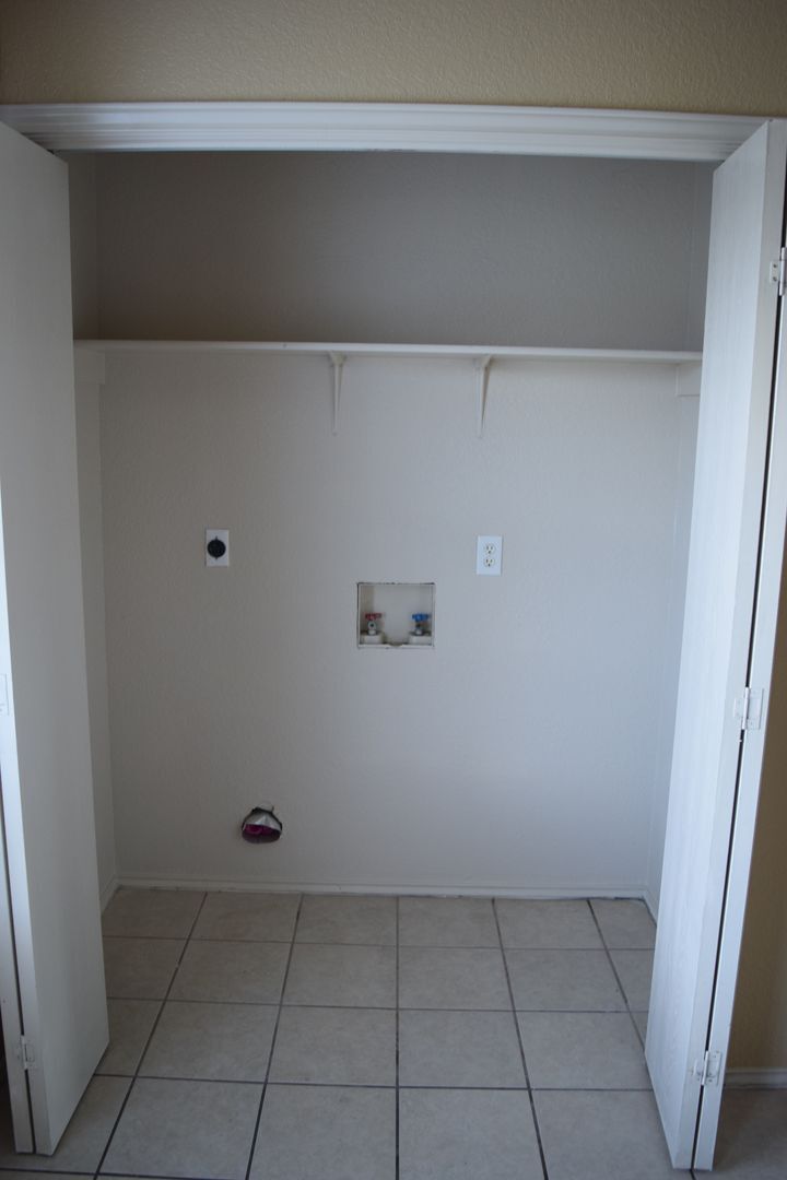 Building Photo - 4506 Deek Dr