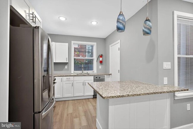 Building Photo - 1333 S Newkirk St