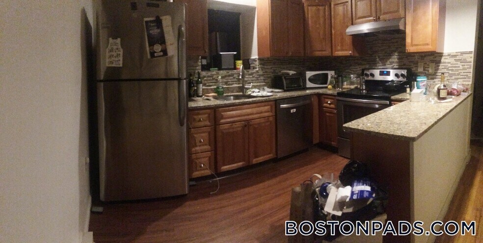 Building Photo - 616 Columbus Ave