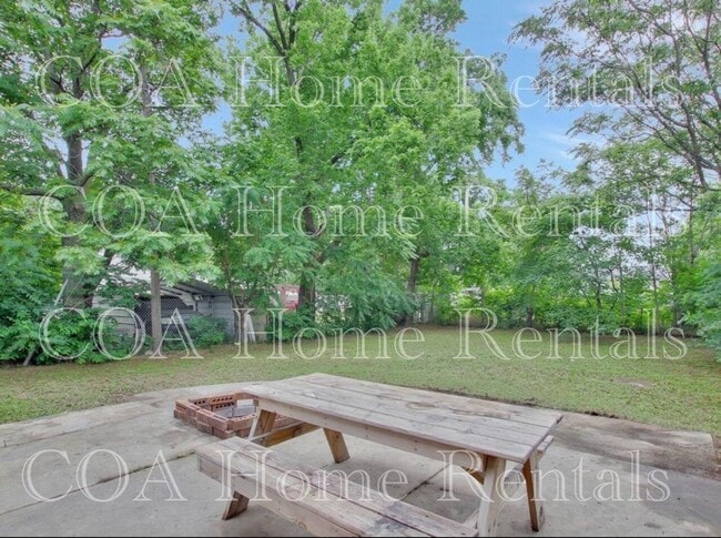 Building Photo - Midtown