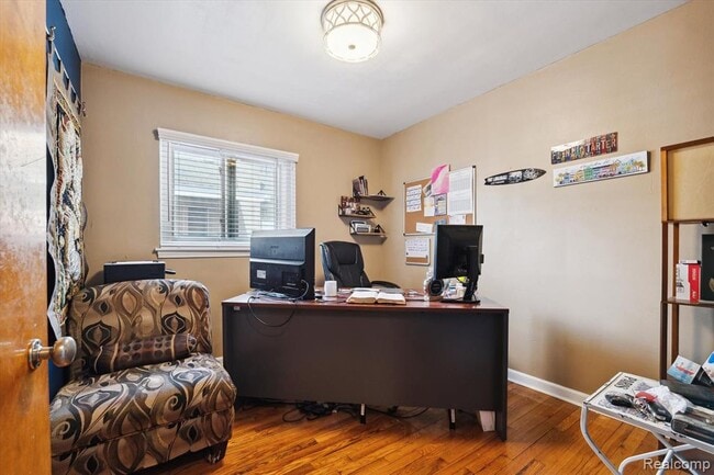 Building Photo - 452 Sunningdale Dr
