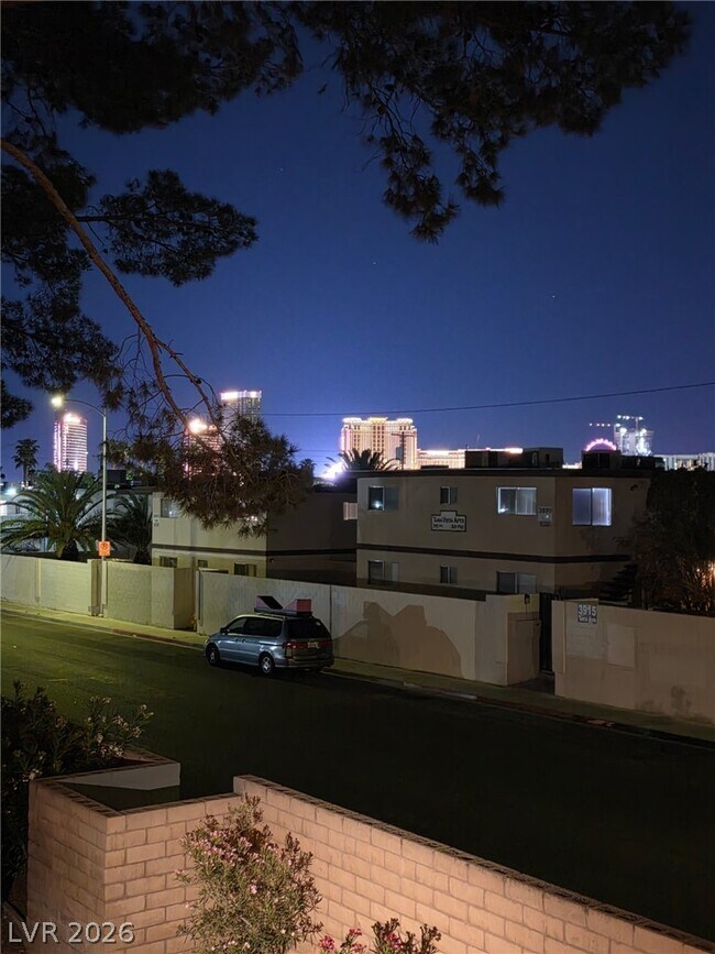 Building Photo - 2851 S Valley View Blvd