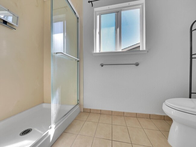 Building Photo - 36444 Peugeot Pl