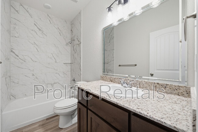 Building Photo - 101 Leon Ln