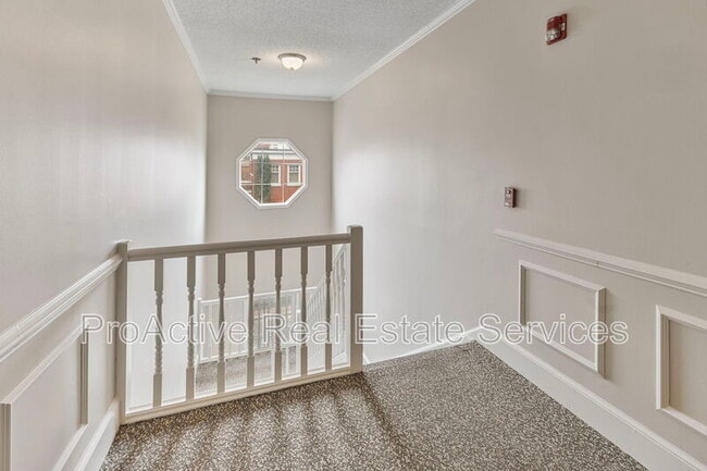 Building Photo - 300 Yarmouth St