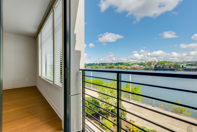 Building Photo - Waterfront Living at the Riverscape Townhomes