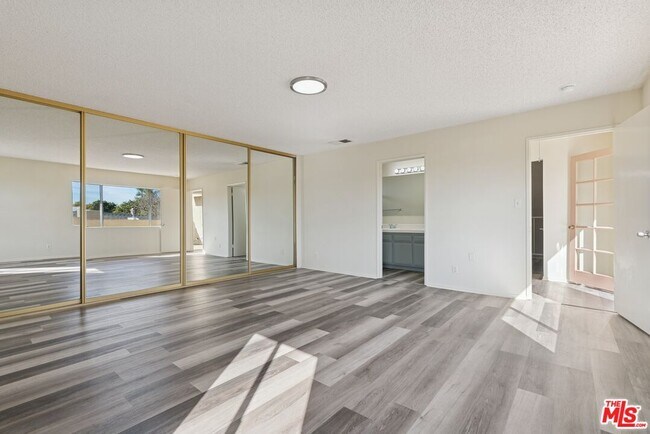 Building Photo - 4109 Beethoven St