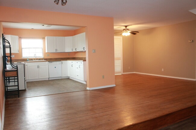 Building Photo - 1+ Acre - Choctaw-Nicoma Park Cutie!