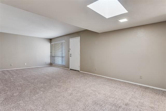 Building Photo - 3828 W 7th St