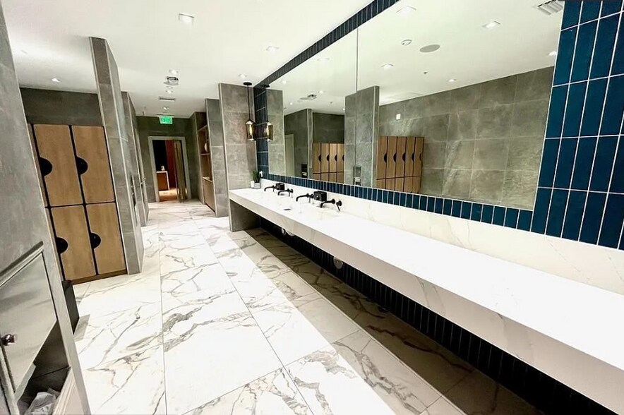 Building Photo - 90 SW 3rd St